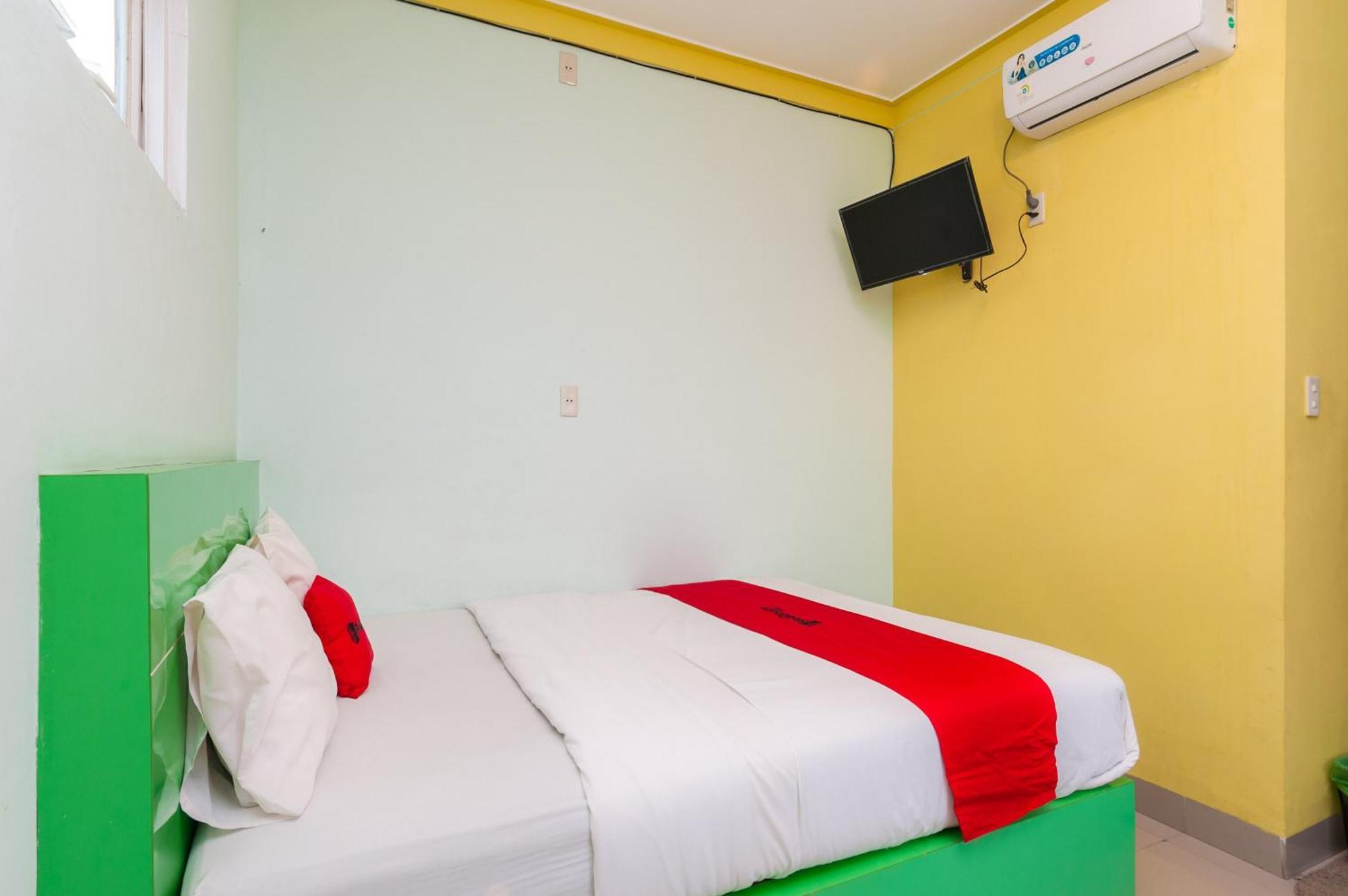 Reddoorz Syariah At Dinda Residence Medan Bagian luar foto