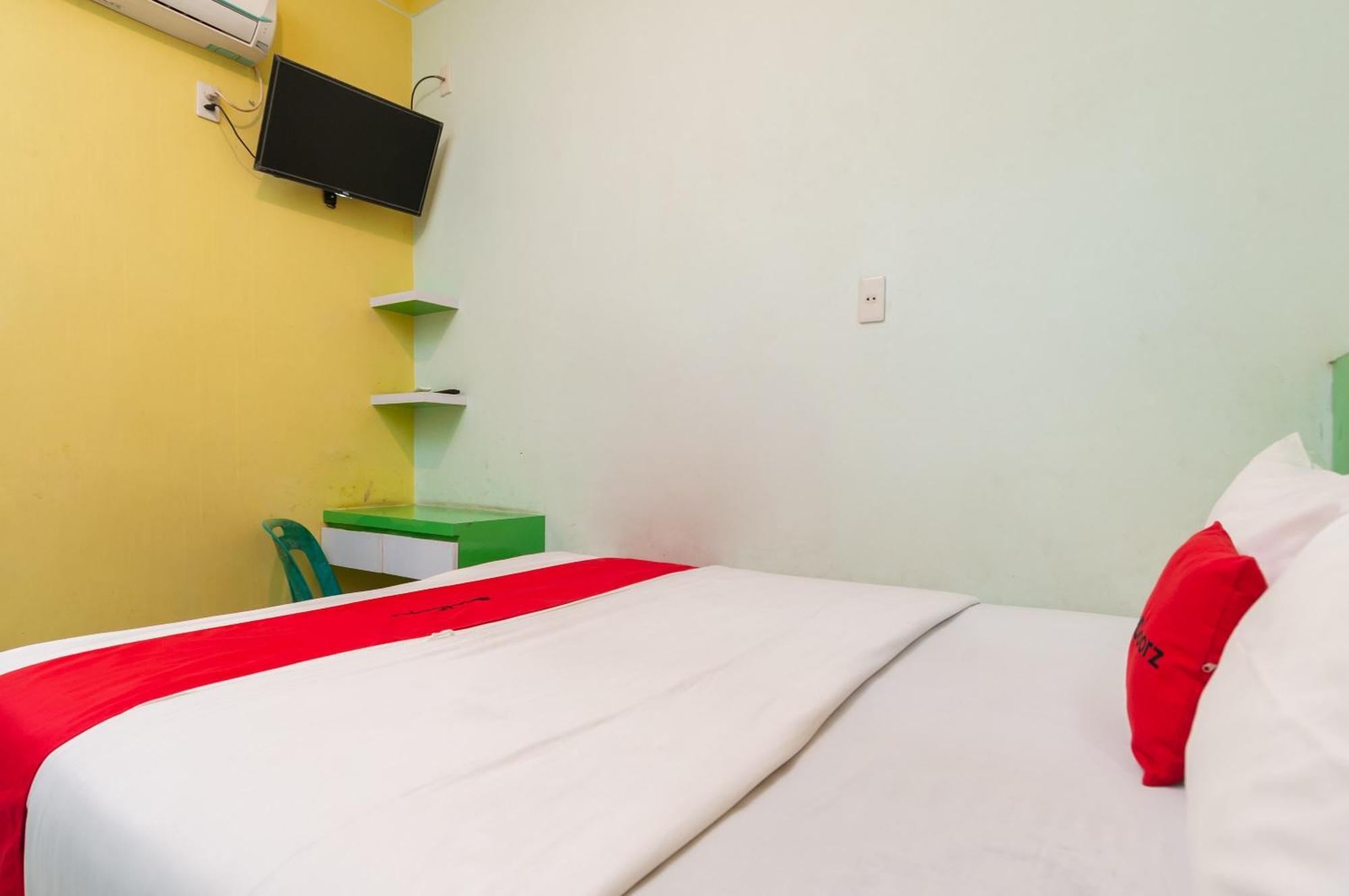 Reddoorz Syariah At Dinda Residence Medan Bagian luar foto