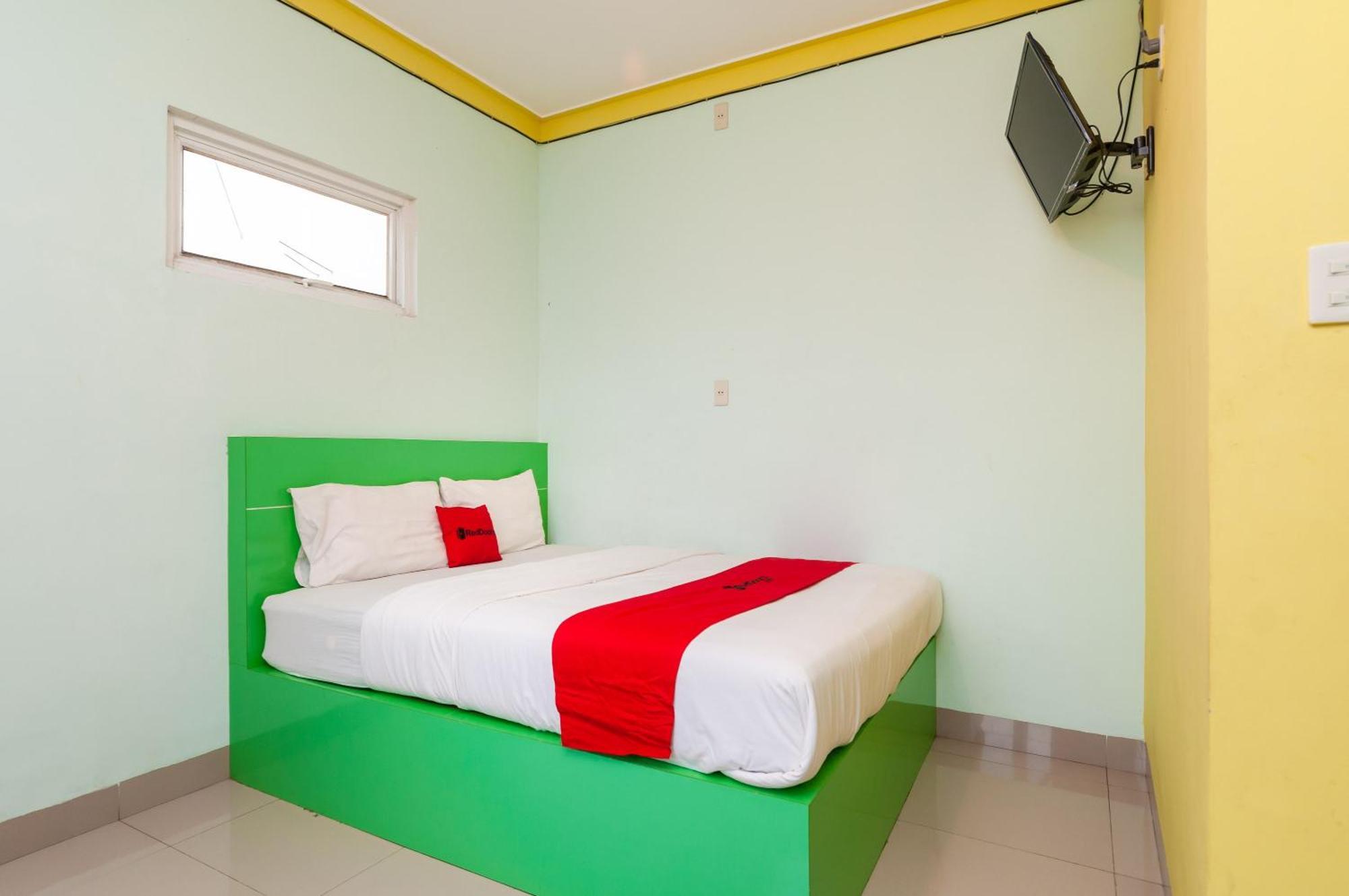 Reddoorz Syariah At Dinda Residence Medan Bagian luar foto