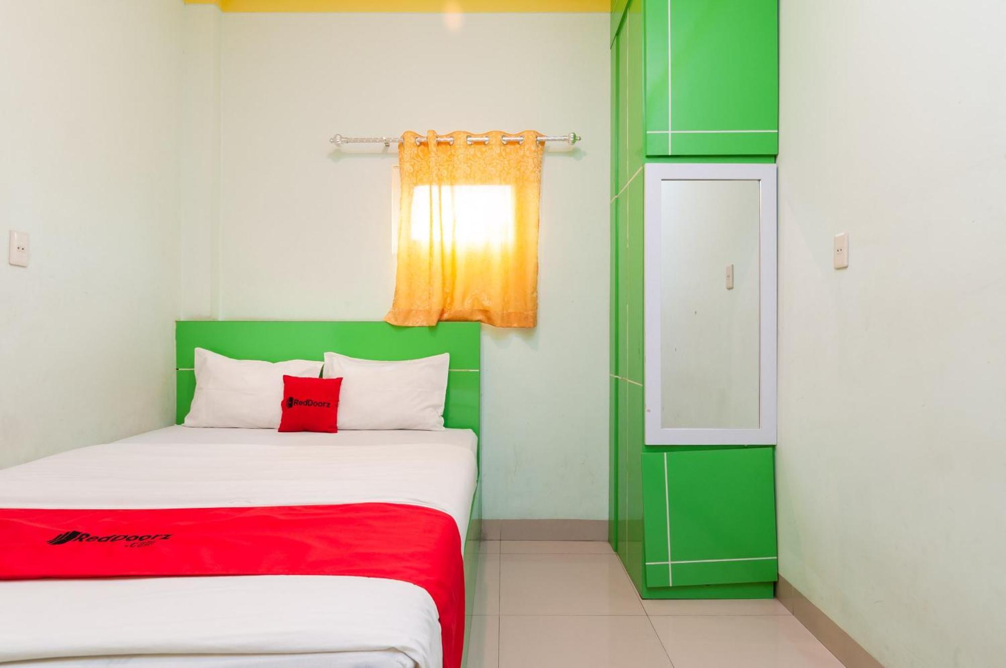 Reddoorz Syariah At Dinda Residence Medan Bagian luar foto